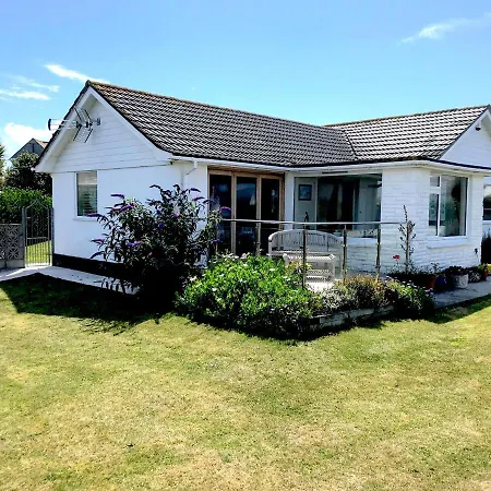 Beautiful Coastal Bungalow, Sennen, Porthcurno,sea Apartment Penzance