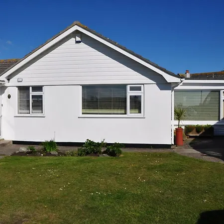Beautiful Coastal Bungalow, Sennen, Porthcurno,sea Apartment Penzance